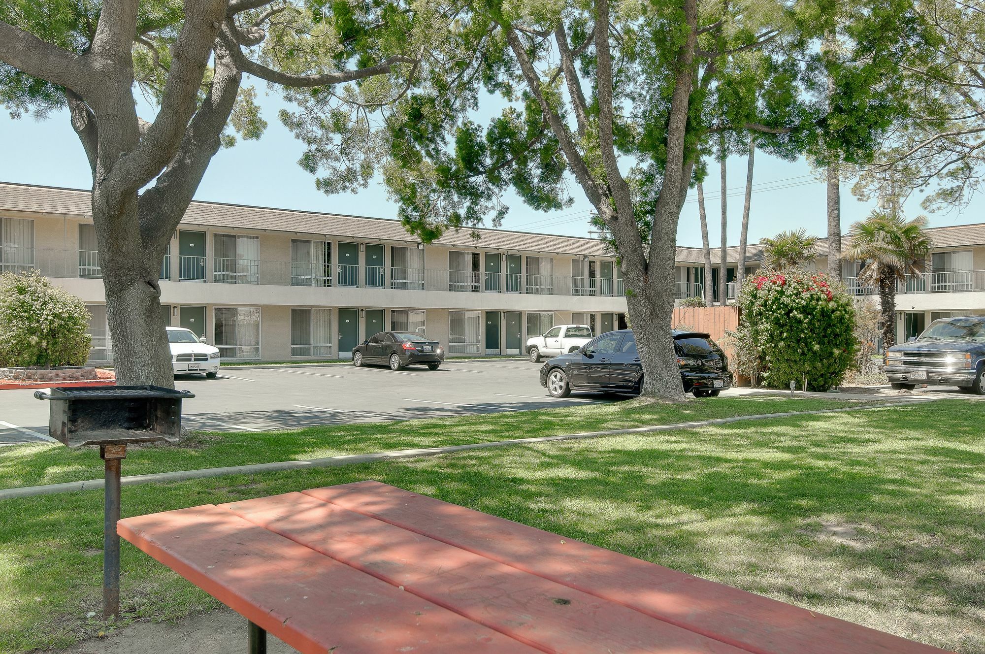 Vagabond Inn Oxnard Exterior photo